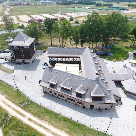 Hotel & Spa **** Kasztel Uniejow Eksteriør bilde