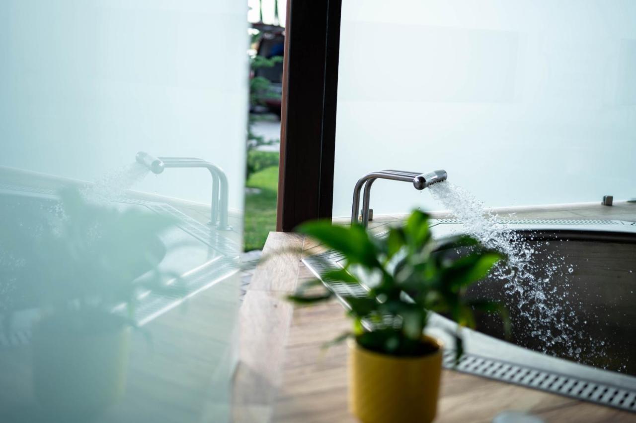 Hotel & Spa **** Kasztel Uniejow Eksteriør bilde