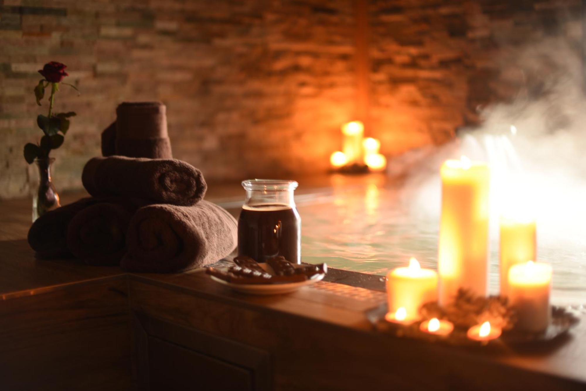 Hotel & Spa **** Kasztel Uniejow Eksteriør bilde