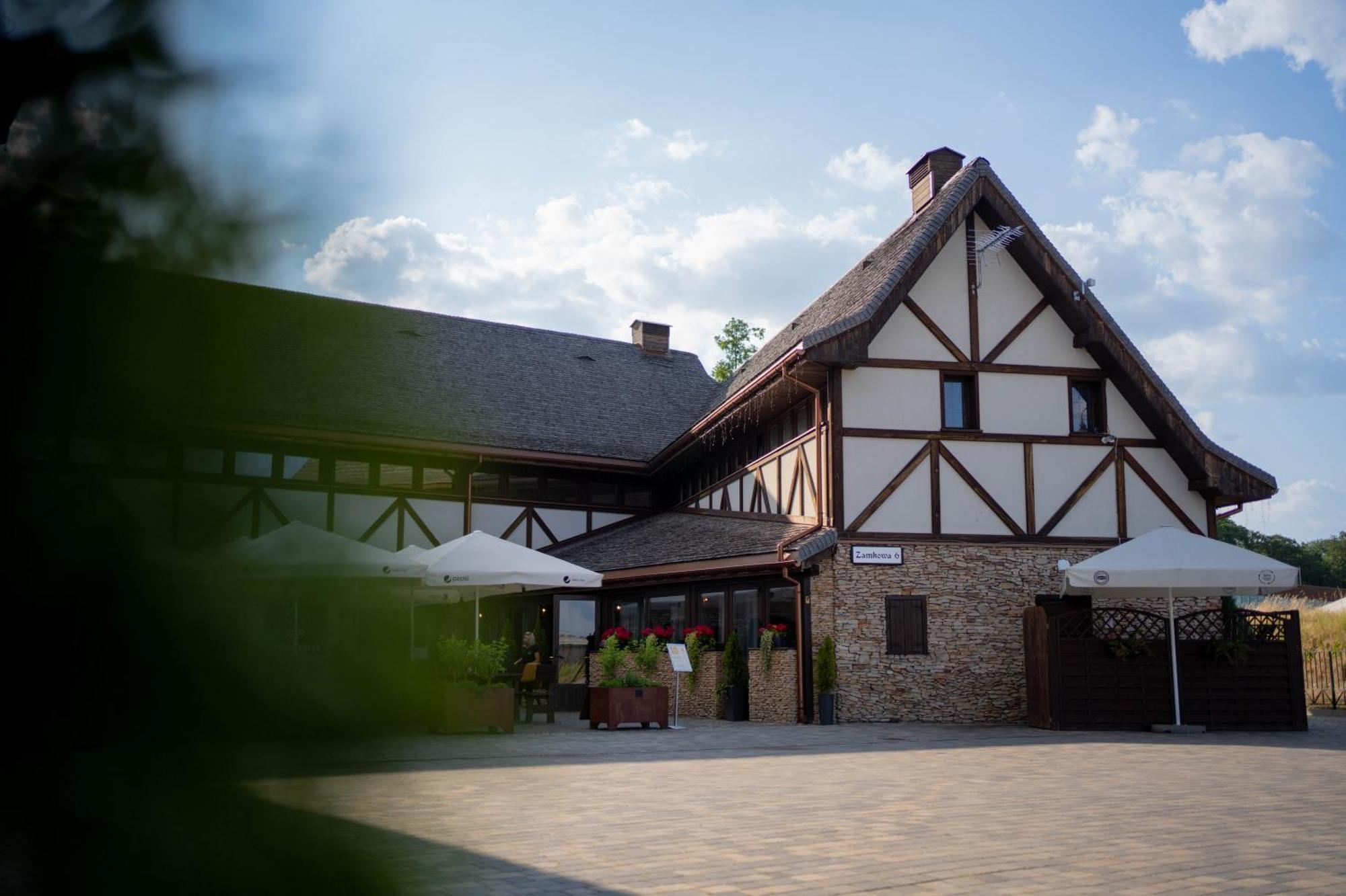 Hotel & Spa **** Kasztel Uniejow Eksteriør bilde
