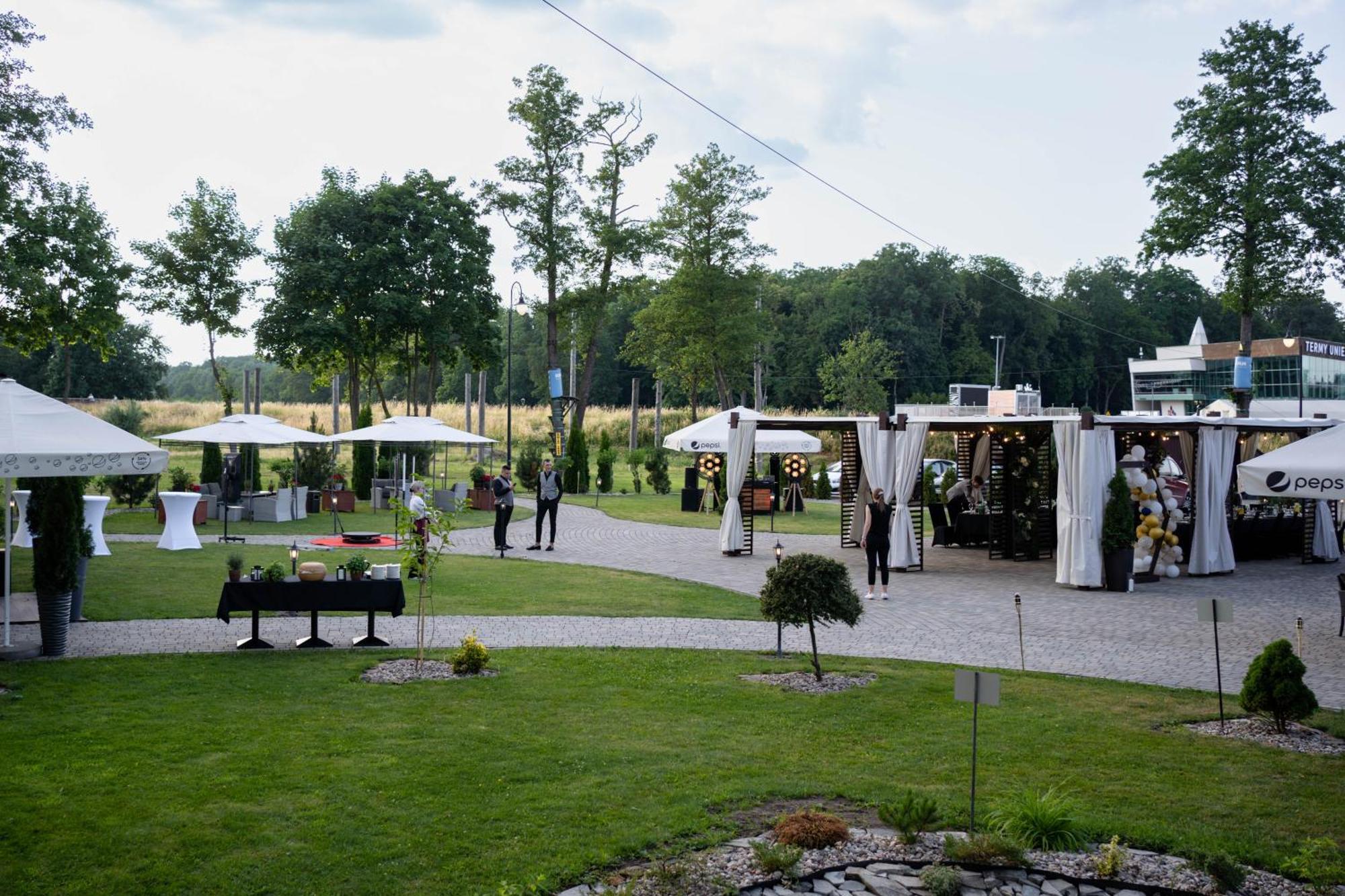 Hotel & Spa **** Kasztel Uniejow Eksteriør bilde