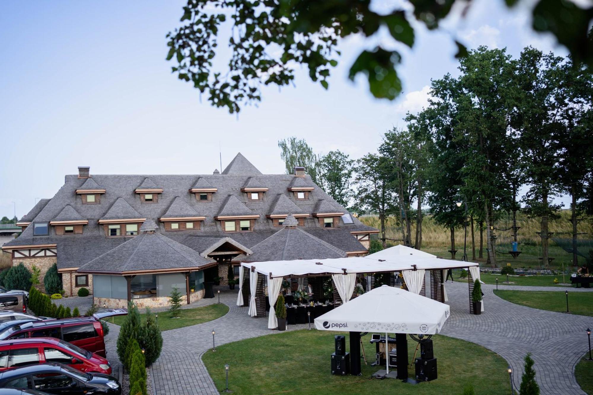 Hotel & Spa **** Kasztel Uniejow Eksteriør bilde