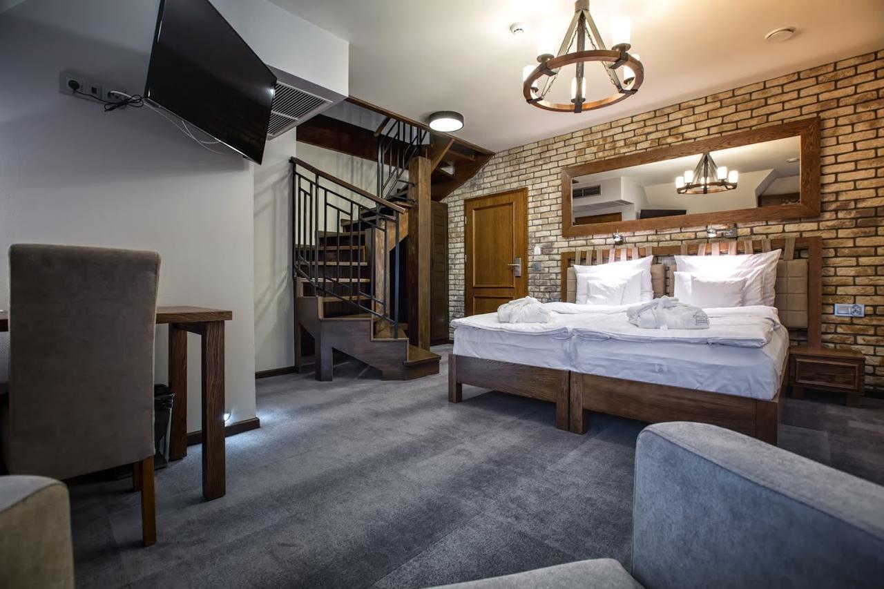 Hotel & Spa **** Kasztel Uniejow Rom bilde