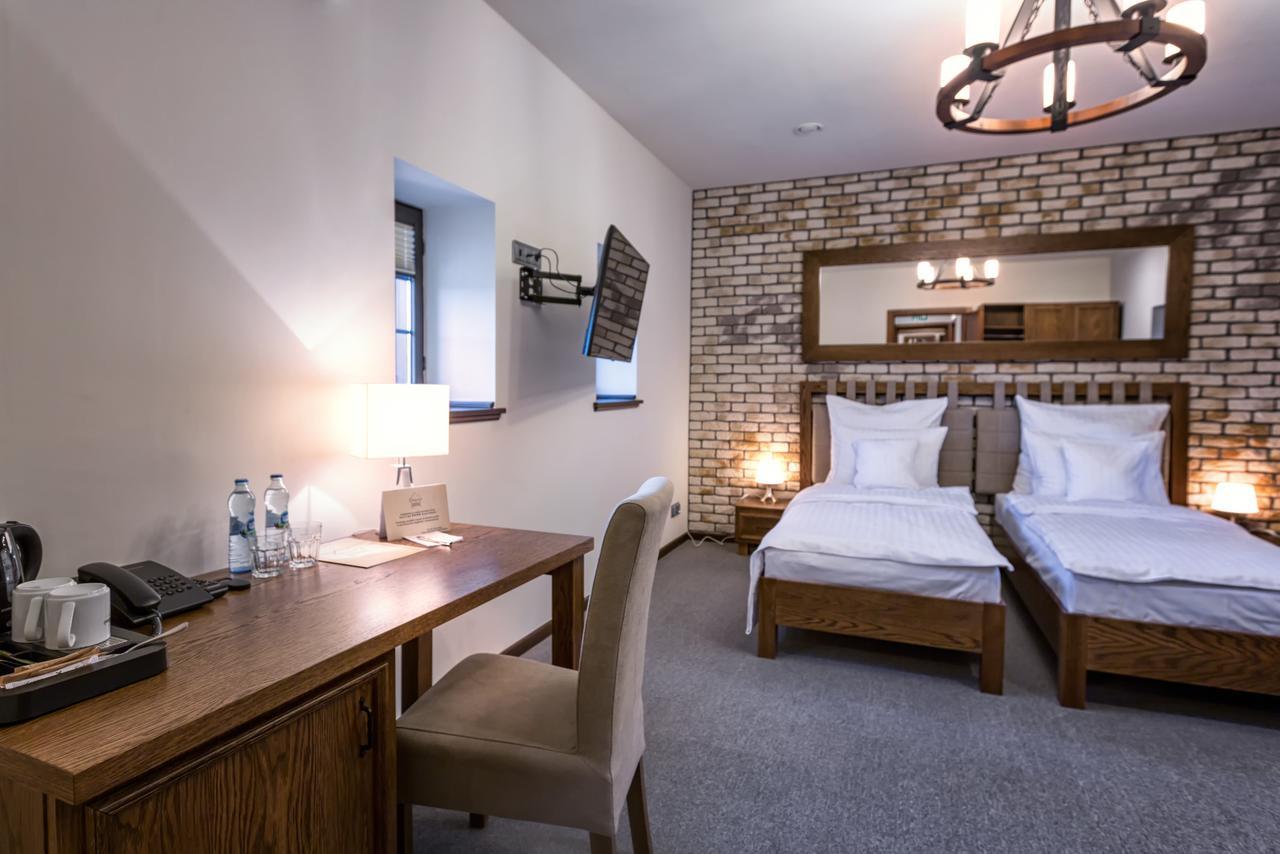Hotel & Spa **** Kasztel Uniejow Eksteriør bilde
